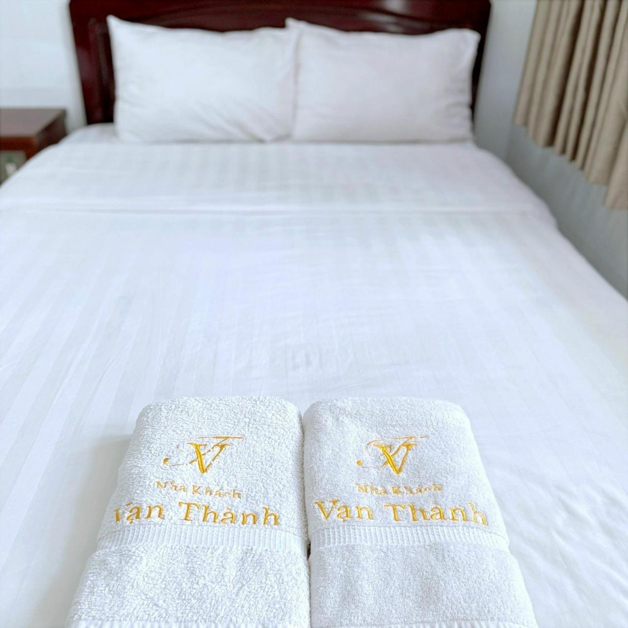 Nha Khach Van Thanh Hotel Cà Mau Kültér fotó